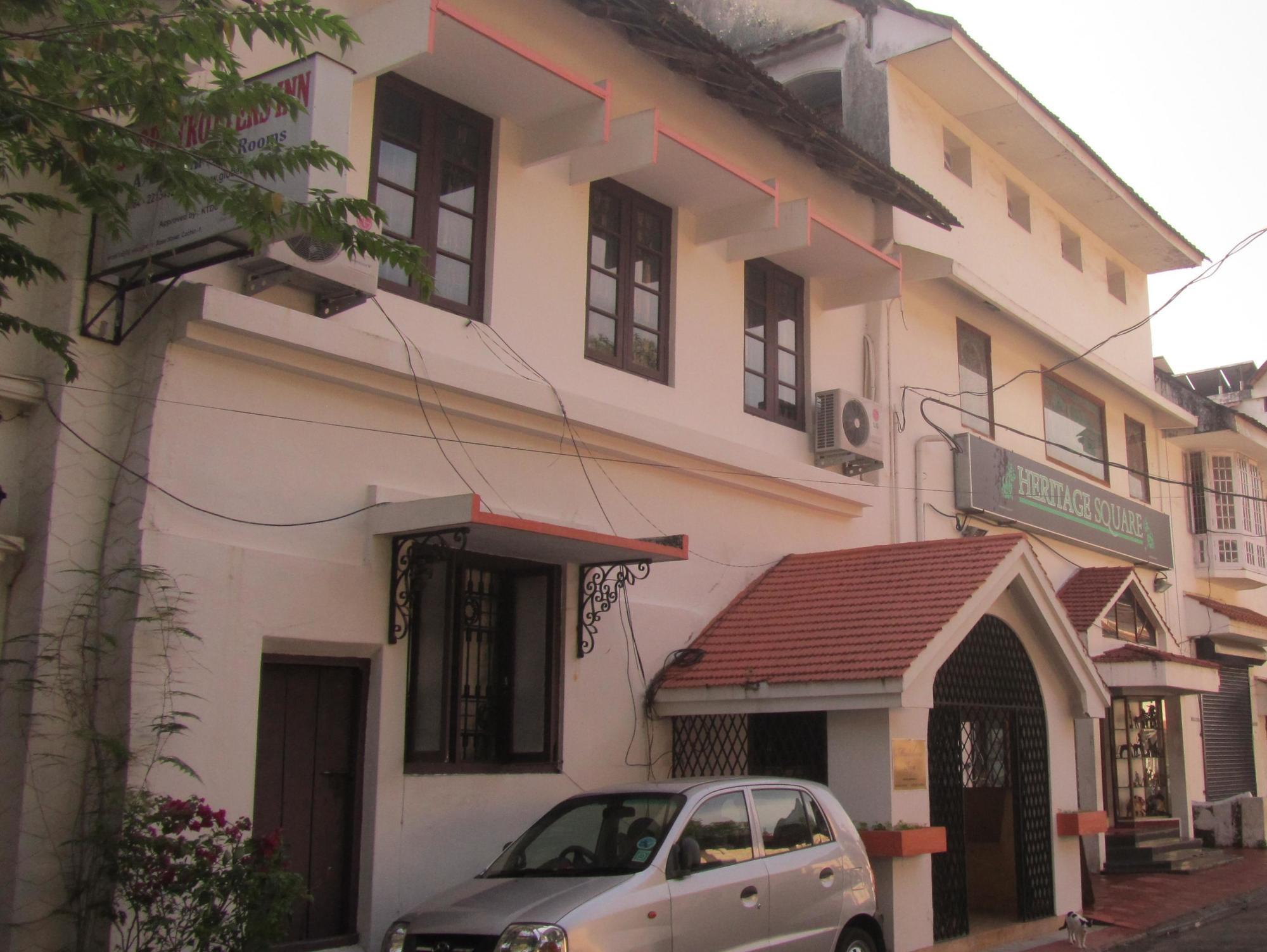 Madeleine Inn Kochi Exterior photo