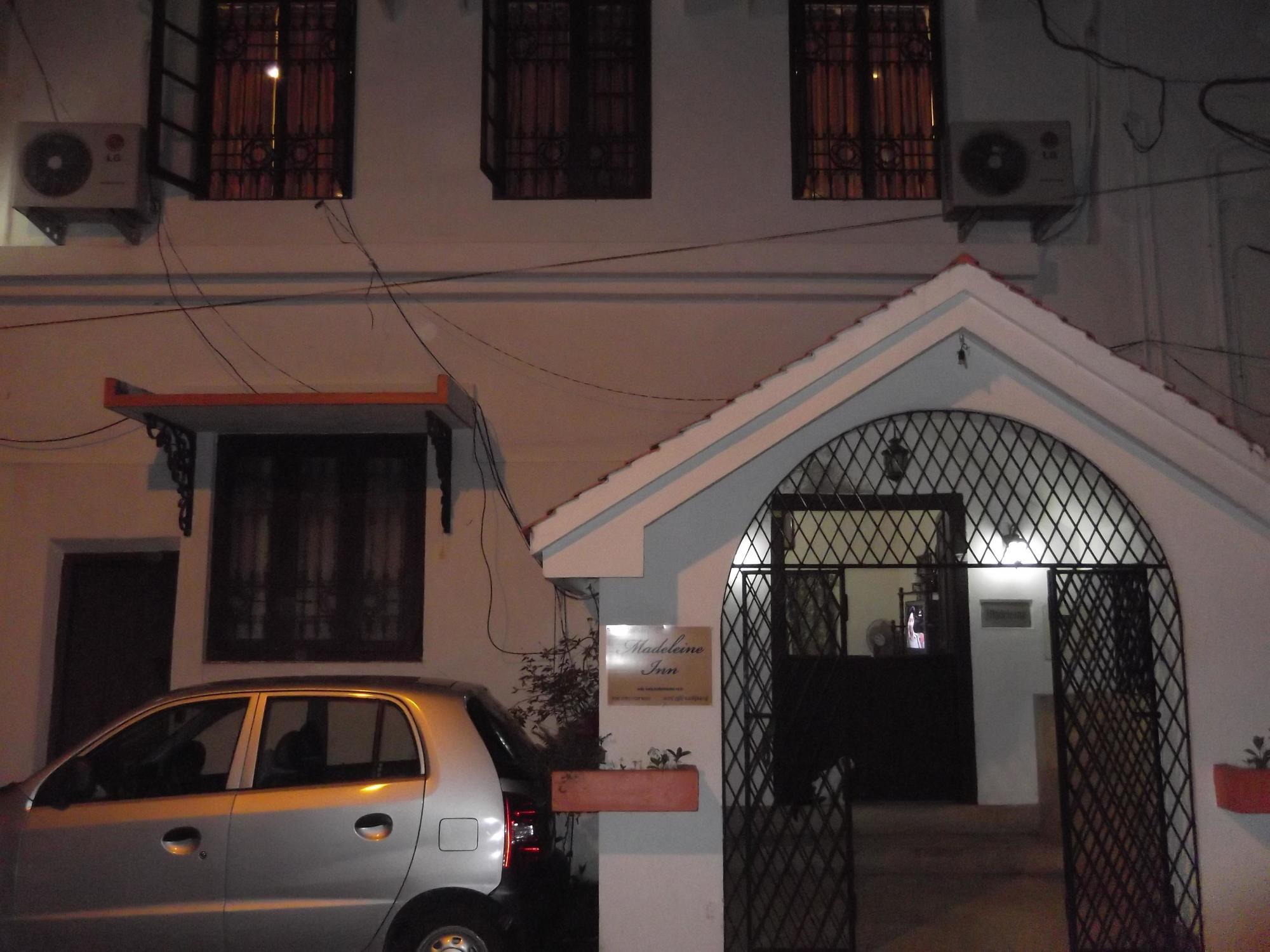 Madeleine Inn Kochi Exterior photo