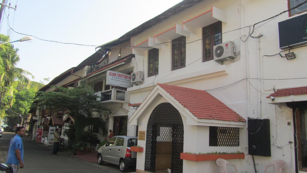 Madeleine Inn Kochi Exterior photo